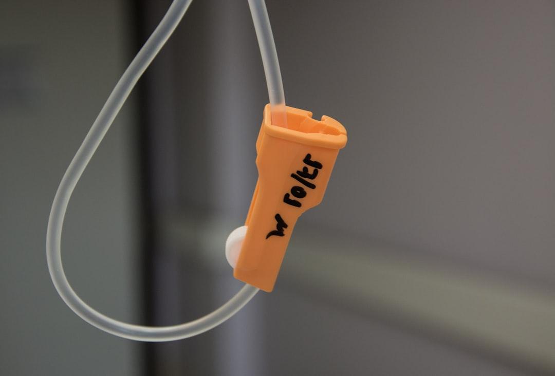 Phản Hồi Về Nghiên Cứu BMJ: Các Thủ Thuật Can Thiệp Đau Lưng Mạn Tính Không Do Ung Thư